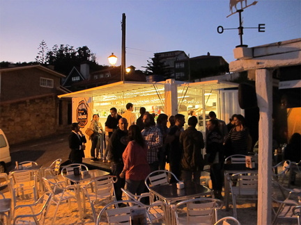 Sinas-Shipping-Container-Beach-Bar-12